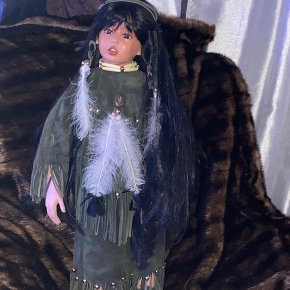 Life size porcelain doll - Picture 2 of 3